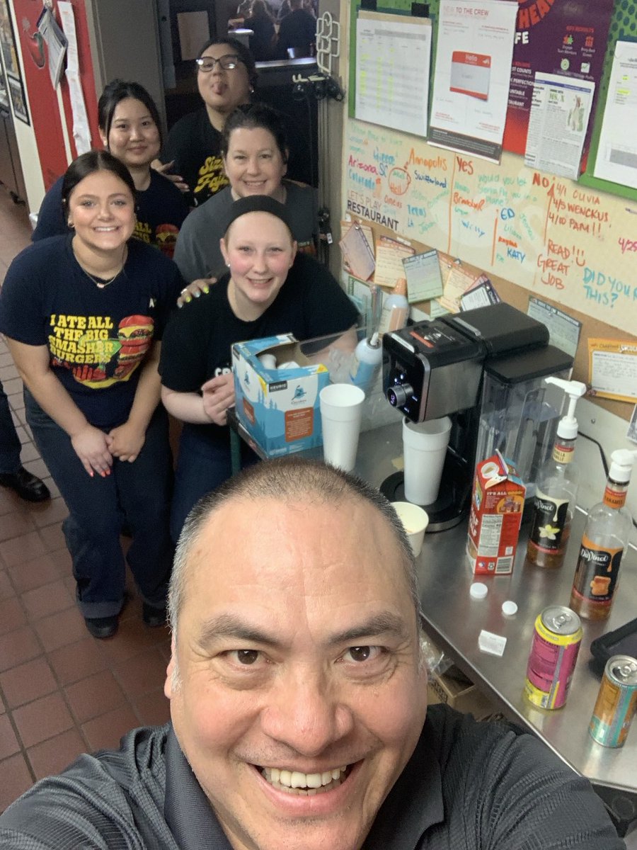 WillySandoval40's tweet photo. National coffee Day!! Let’s go!! What a day we will going to have! https://t.co/swQ5Hjv0ib