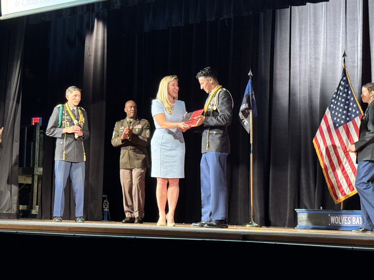 AvilaForDeltona's tweet image. Proud to have ended my day yesterday at @DHSHappenings / Deltona High School for the Wolves Battalion Annual Award Ceremony! Congrats to our outstanding cadets for their dedication and leadership.

#DeltonaWolves #OurCity