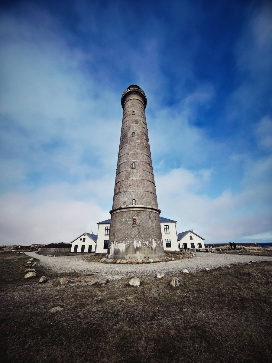 GoProFun's tweet photo. What to call today's #running?
Point to the point?
Against my better judgement?
Indiana Jones Feelz?
Nazi rubble?
Maybe: All the above!
#BreakingImpossible #MyPhoto #Denmark #Grenen https://t.co/T8f9HO5NsD