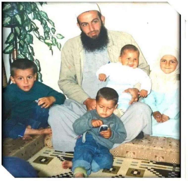 الشهيد عبد القادر الصالح (حجي مارع ) قائد لواء التوحيد