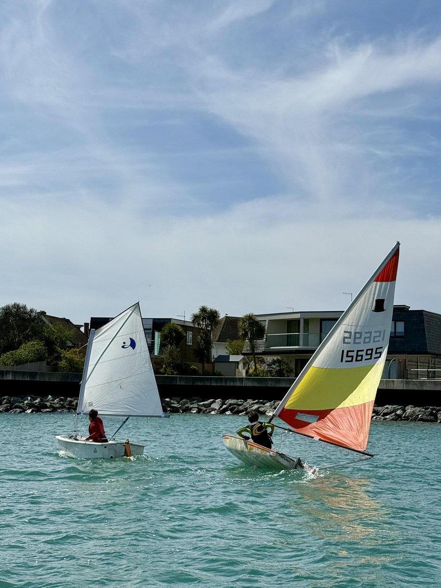 RobertJRattray's tweet photo. Wonderful Improver session @shorehamsailing within the safety of the training area inside the harbour  @shoreham_port - and outside the shipping lane!! https://t.co/RthxqrXwdH