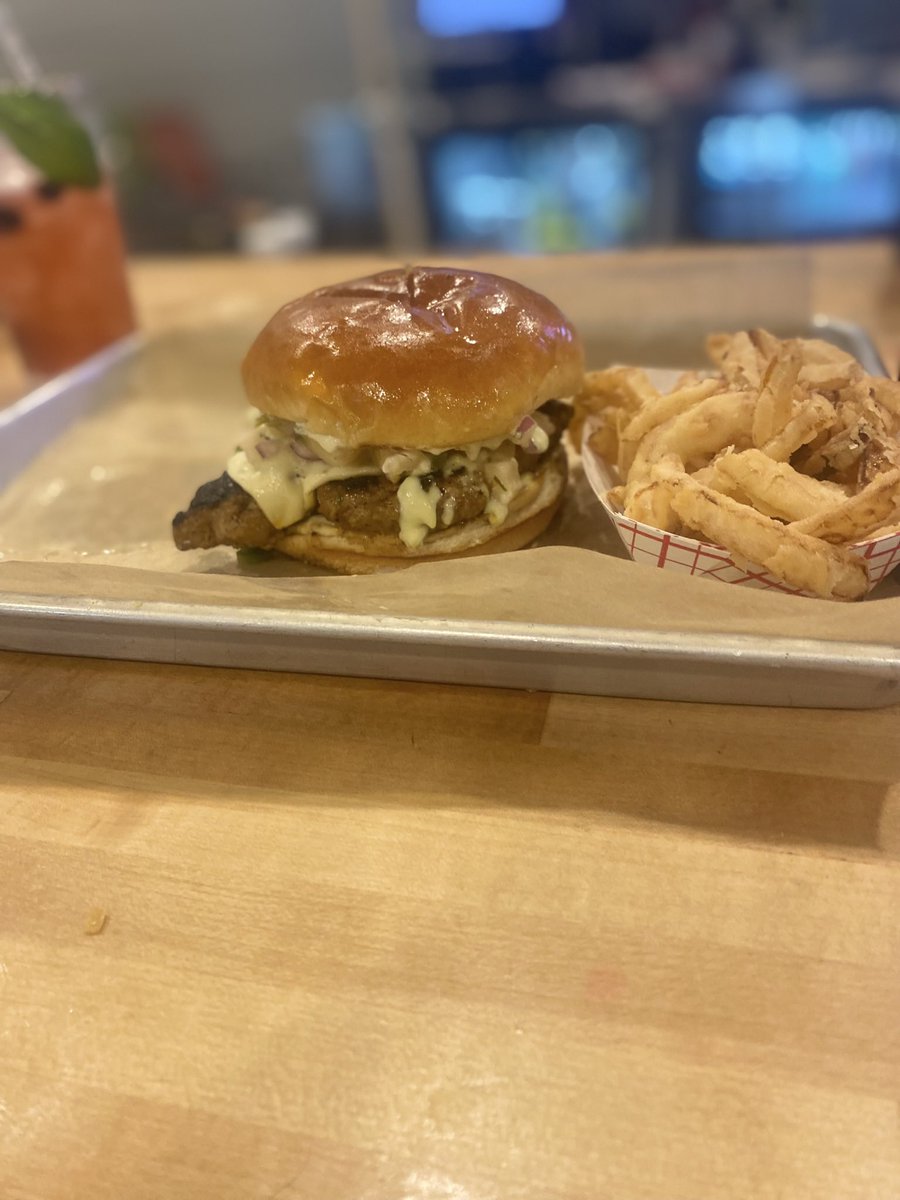 BryceSilvio's tweet photo. Come try the Nicholls Culinary Alumni chapter burger if your by Alumni Grill in Thibodaux!

A portion of all burger sold will go toward student scholarships!

#nichollsculinary  #nichollsculinaryalumni
#scholarship
#burger https://t.co/nPHyMExmfs
