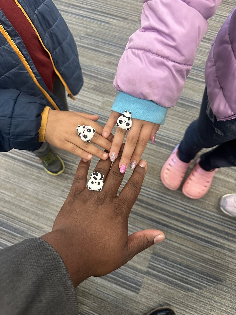MrWatson06's tweet photo. Had some unexpected Pandas visiting the CCS Job Fair today. #OurPES https://t.co/TwZiwXxdxq
