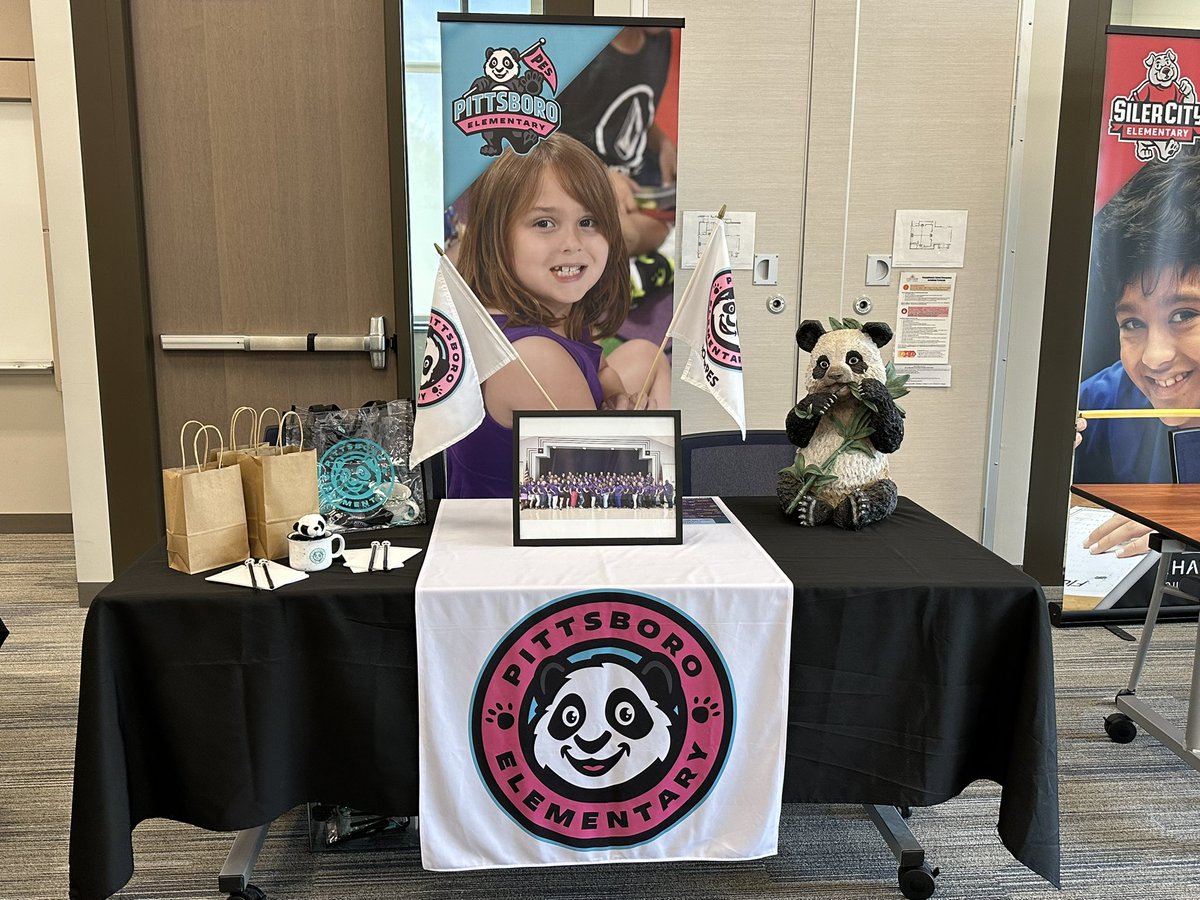 MrWatson06's tweet photo. Had some unexpected Pandas visiting the CCS Job Fair today. #OurPES https://t.co/TwZiwXxdxq