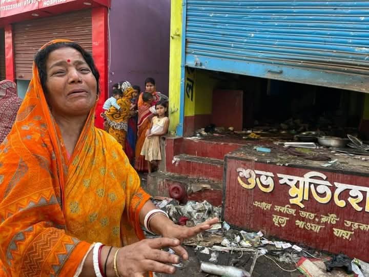 Somnath1983RSS's tweet image. Due to the anti-Wakf movement, Hindus are being brutally persecuted all over WB. The lives and livelihoods of Hindus in WB are in danger today. You have come to power mainly on the votes of Hindus. So will you not take any responsibility to save Hindus in Bengal??? @AmitShah