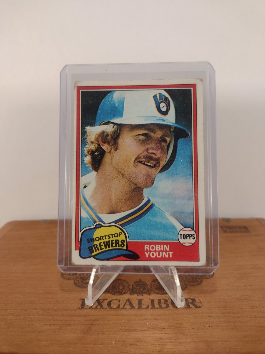 OneMansJunkWax's tweet photo. @RetroCardSnaps Put it in the right frame & it's golden 😉
Hey, some entrepreneur with a 3d printer should make card frames that look like the card edges 🤯 #freeidea
1981 Topps #YountApril https://t.co/N9Mm9eT7F7