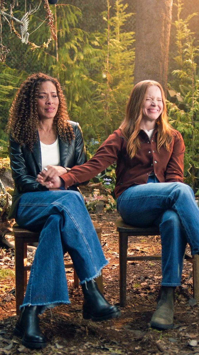 debbiexharry's tweet photo. they should get the chance to play another lesbian couple together https://t.co/M8tjVrxulO
