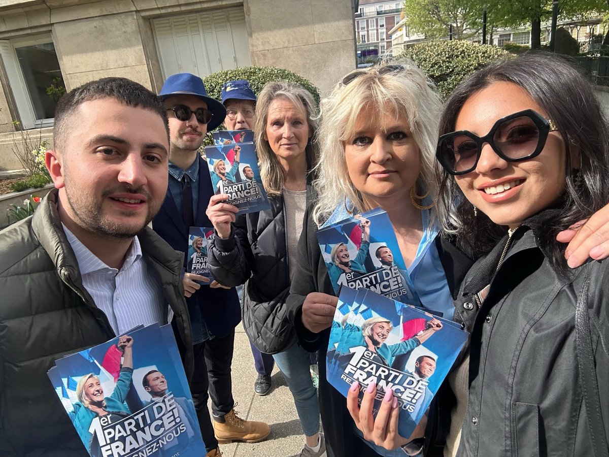 RNJ_92's tweet photo. 🇫🇷Ce matin, nos équipes étaient mobilisées à #Asnières et #IssyLesMoulineaux pour aller à la rencontre des Français.

Le ras-le-bol face à la politique actuelle est fort. Merci aux nombreux soutiens asniérois et isséens !

Le terrain, toujours le terrain. #RNJ #RN #HautsdeSeine https://t.co/Kh8XB2dk9c
