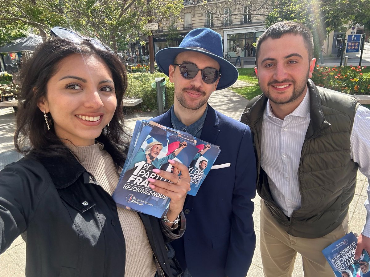 RNJ_92's tweet photo. 🇫🇷Ce matin, nos équipes étaient mobilisées à #Asnières et #IssyLesMoulineaux pour aller à la rencontre des Français.

Le ras-le-bol face à la politique actuelle est fort. Merci aux nombreux soutiens asniérois et isséens !

Le terrain, toujours le terrain. #RNJ #RN #HautsdeSeine https://t.co/Kh8XB2dk9c