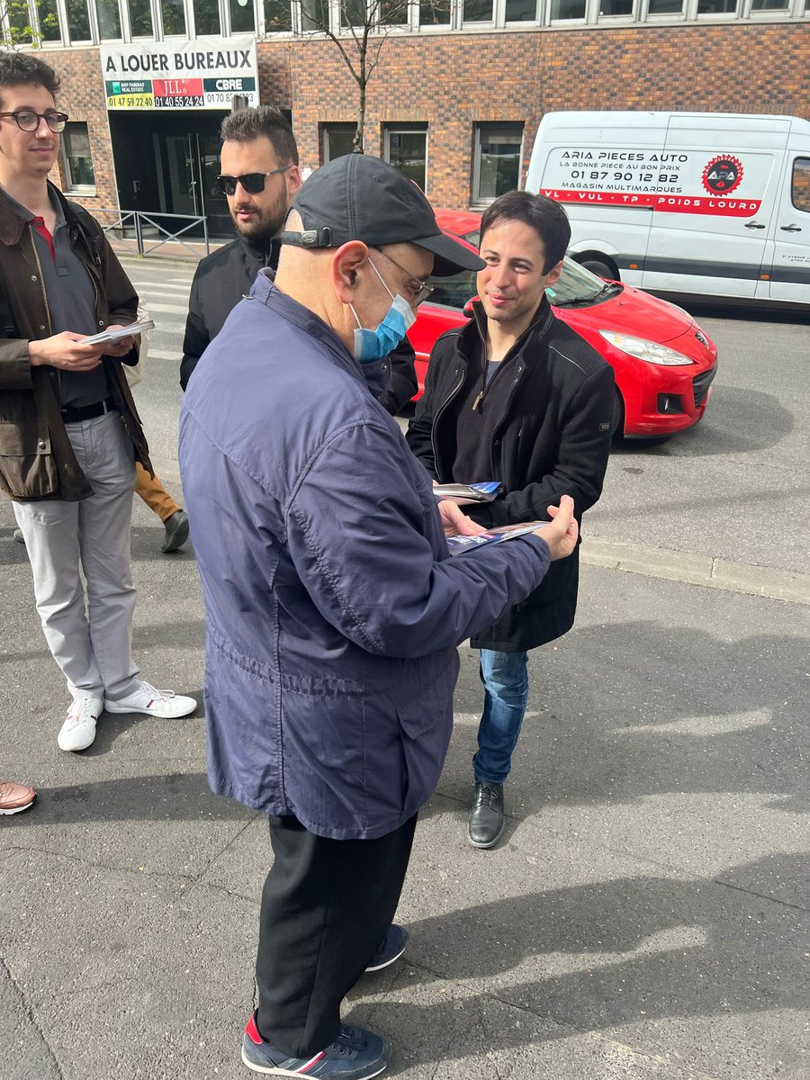 🇫🇷Ce matin, nos équipes étaient mobilisées à #Asnières et #IssyLesMoulineaux pour aller à la rencontre des Français.

Le ras-le-bol face à la politique actuelle est fort. Merci aux nombreux soutiens asniérois et isséens !

Le terrain, toujours le terrain. #RNJ #RN #HautsdeSeine