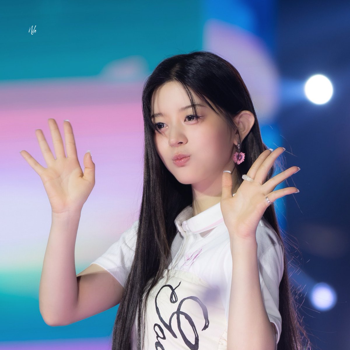 Nile4u_'s tweet photo. 250412 INGALIVE UNICORN in Tokyo
ミンジュちゃんプク顔かわいかった🥹
#아일릿 #민주 #ILLIT #MINJU https://t.co/ZEaWE9VBbn