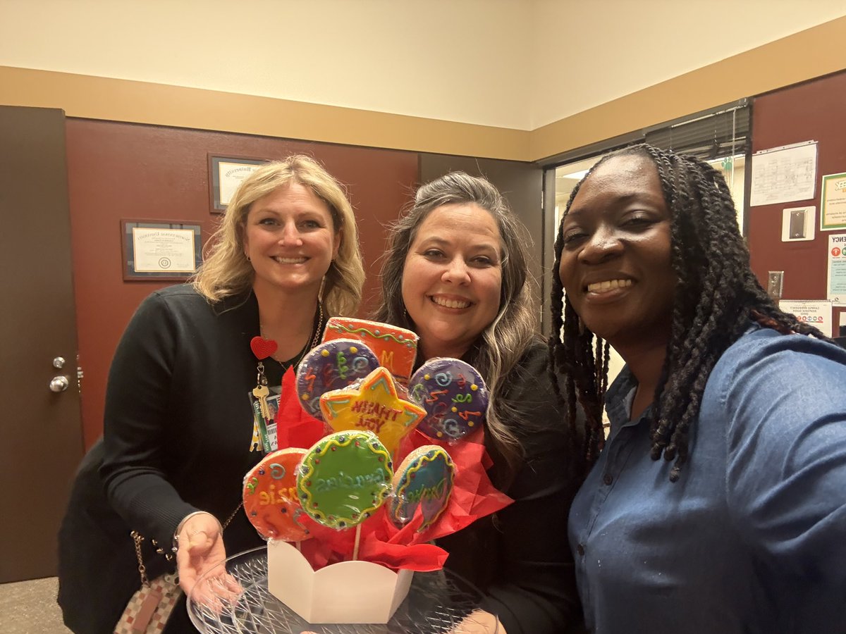 Mrs_Strawn's tweet photo. Big thanks to my amazing Bear Creek Elementary family for making Assistant Principals Week so special! Every note, gift, smile, and surprise meant the world to me. I’m so grateful to be part of such a kind, supportive, and talented team. #BCE  #katyisd https://t.co/fGPIy1UOoj