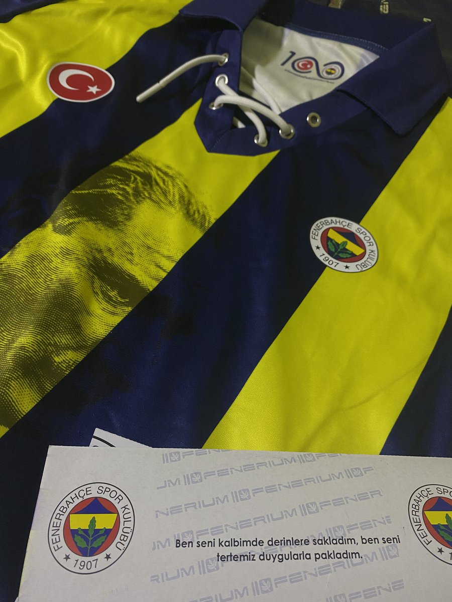 Buseekocakkk's tweet photo. ALLAHIM GOLLLLLLL  🇹🇷💛💙 https://t.co/qZjglnWI1x