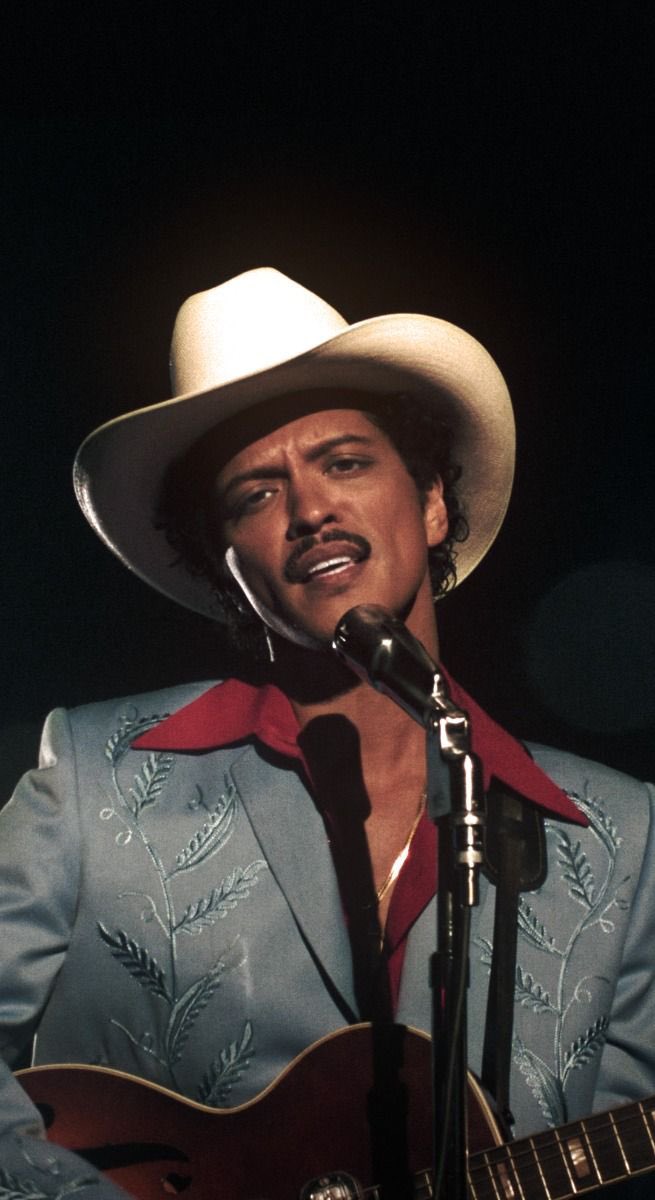 is it crazy to say that the reason why so many people are wearing cowboy attire nowadays is because of cowboy carter/beyoncé....dont jump me but EVERYBODY saw the impact that renaissance had on fashion and ive never seen this many cowboy hats before👀