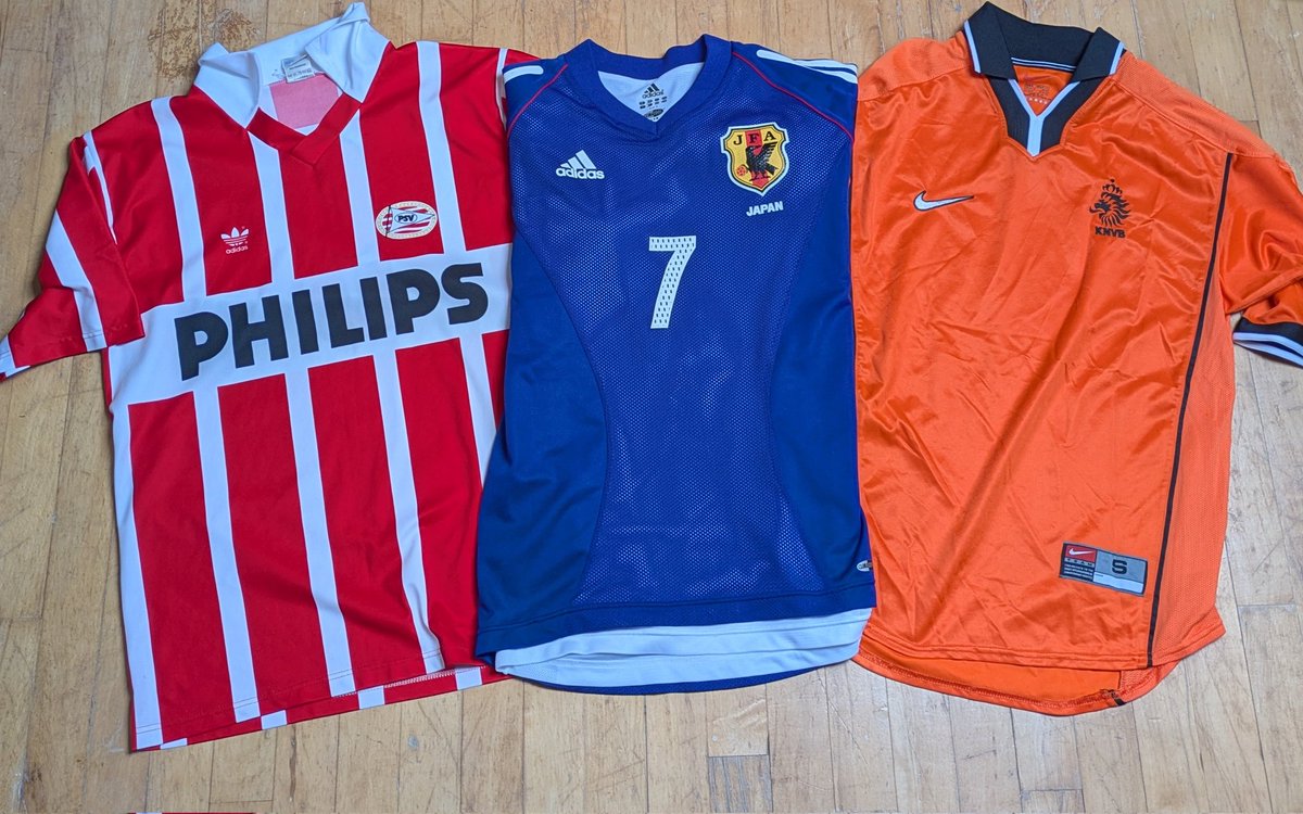 Incredible delivery of shirts from <a href="/LBVfootball/">Lee's Football Shirts</a> Absolutely sound to deal with, would highly recommend! #PSV #Netherlands #Japan #Bergkamp #Romario #Nakata