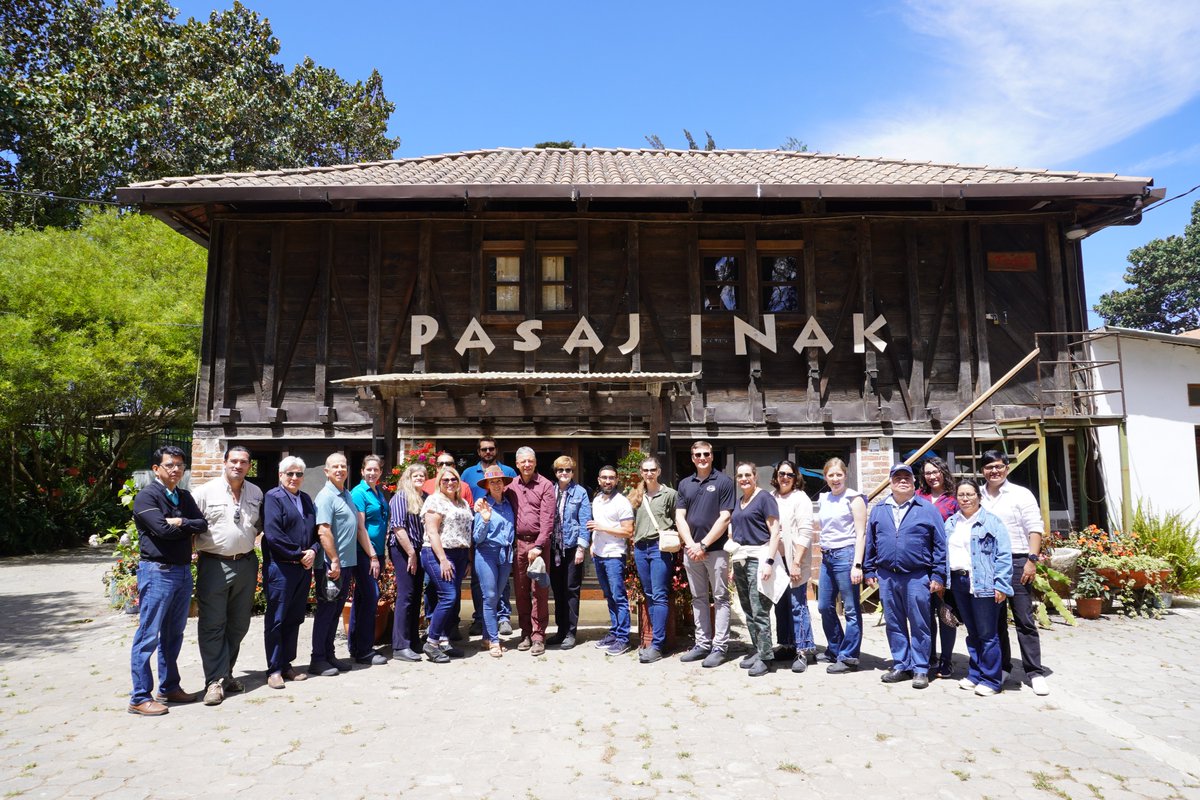 Asodelgt's tweet photo. ▶️La visita de campo permitió generar un espacio de diálogo e intercambio de conocimientos entre el sector lácteo de Guatemala y Estados 🇬🇹🤝🇺🇸para fortalecer su relación y fomentar el desarrollo del sector lácteo en Guatemala. https://t.co/nGNhEf8eYi