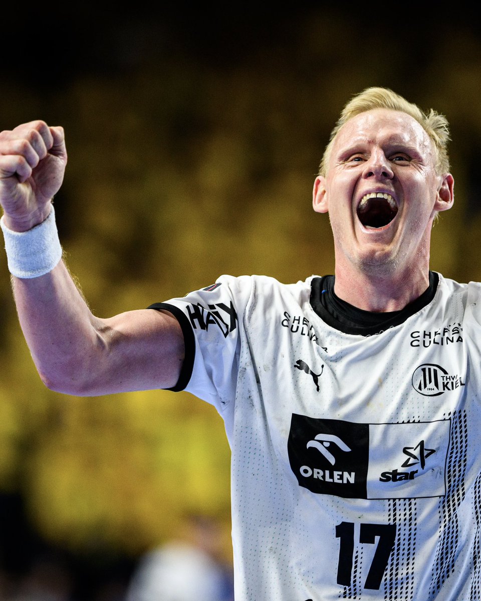 Opel_HBL's tweet photo. Kein Spiel für schwache Nerven, Emotionen PUR! 😍 Wer bejubelt mit den Zebras 🦓 den Einzug ins 🏆-Finale❓😏 
_____
#LidlFinal4 #Handball
📷: Schulze, Klahn https://t.co/0Gs0JMZYZz