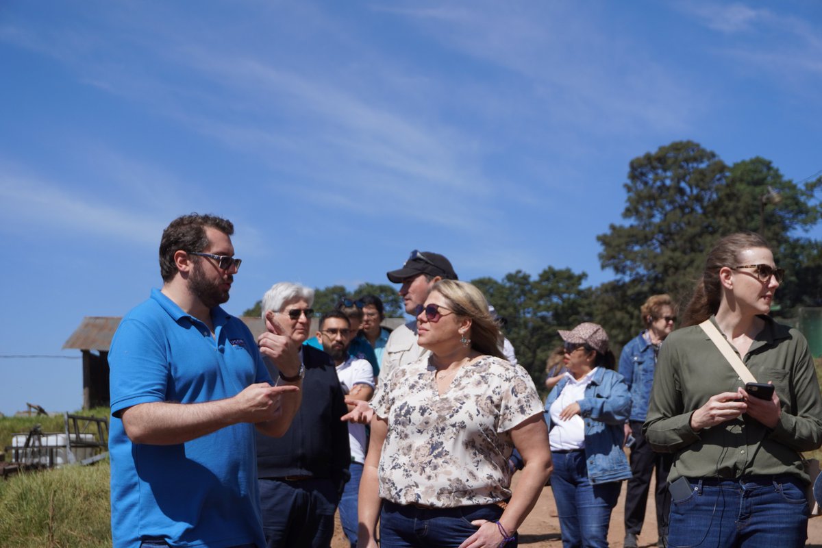 Asodelgt's tweet photo. ▶️La visita de campo permitió generar un espacio de diálogo e intercambio de conocimientos entre el sector lácteo de Guatemala y Estados 🇬🇹🤝🇺🇸para fortalecer su relación y fomentar el desarrollo del sector lácteo en Guatemala. https://t.co/nGNhEf8eYi