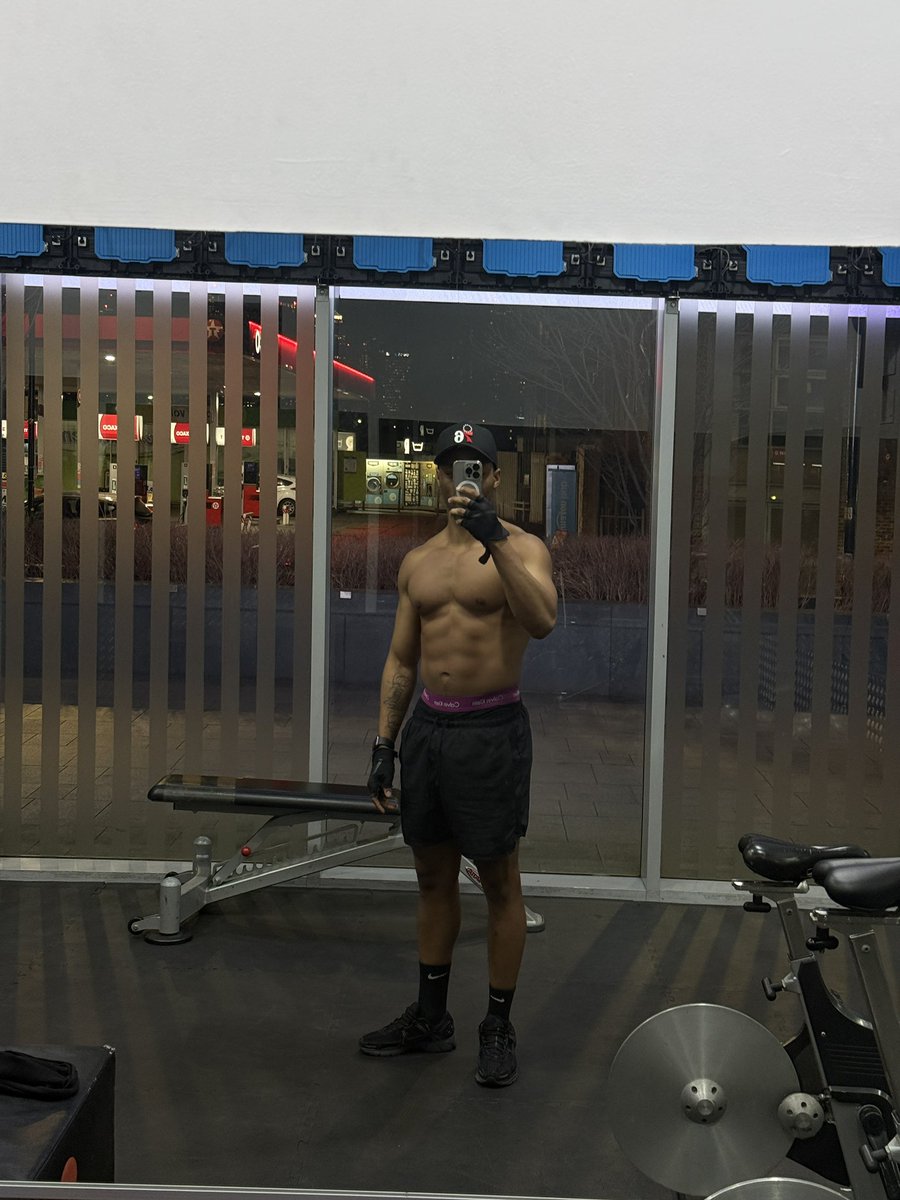 linesnboxes's tweet image. 