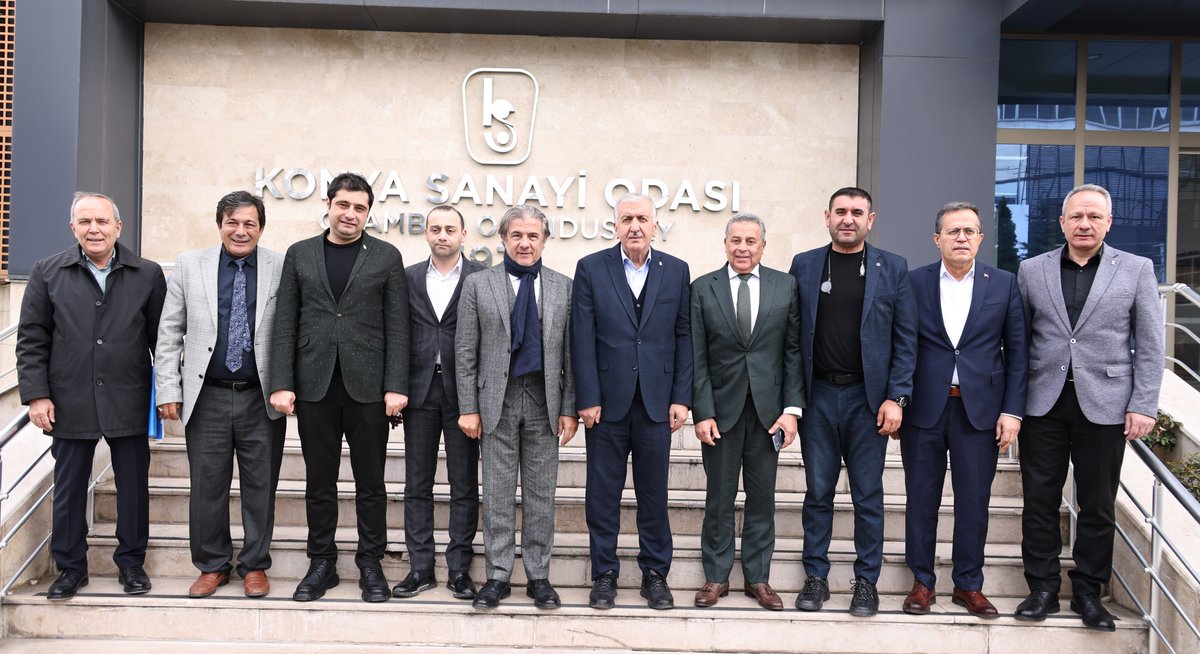 MstfBuyukegen's tweet photo. Tunus Büyükelçimiz  @AhmetMisbah Demircan'ı Odamızda misafir ettik. 

Tunus ile Konya'mız arasındaki ticari işbirliklerini artırma kararı aldığımız Sayın Büyükelçimize ziyaretleri ve Konya'mıza olan ilgilerinden dolayı teşekkür ediyorum. https://t.co/aA0k5WHio7