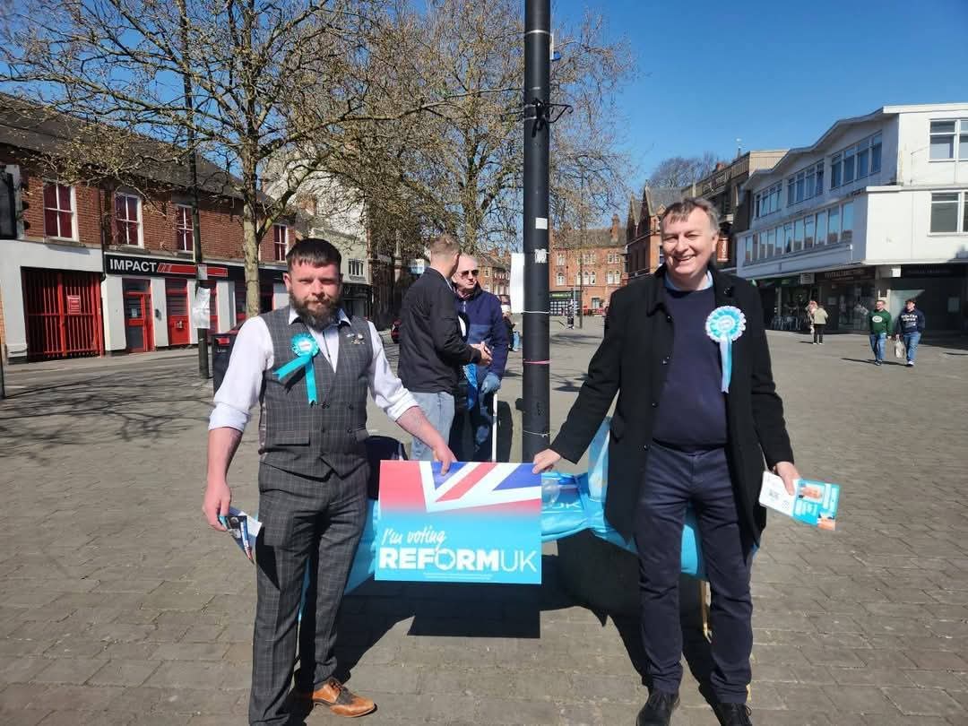 ReformDanPrice's tweet photo. I am a man of the people, ex military, tradie and father... Tired of this once great nation falling apart. It ends NOW!

You want a better tomorrow? Then get out and VOTE 1st May. For a county council that listens, acts and understands. Like and share. https://t.co/92qE9WcANs