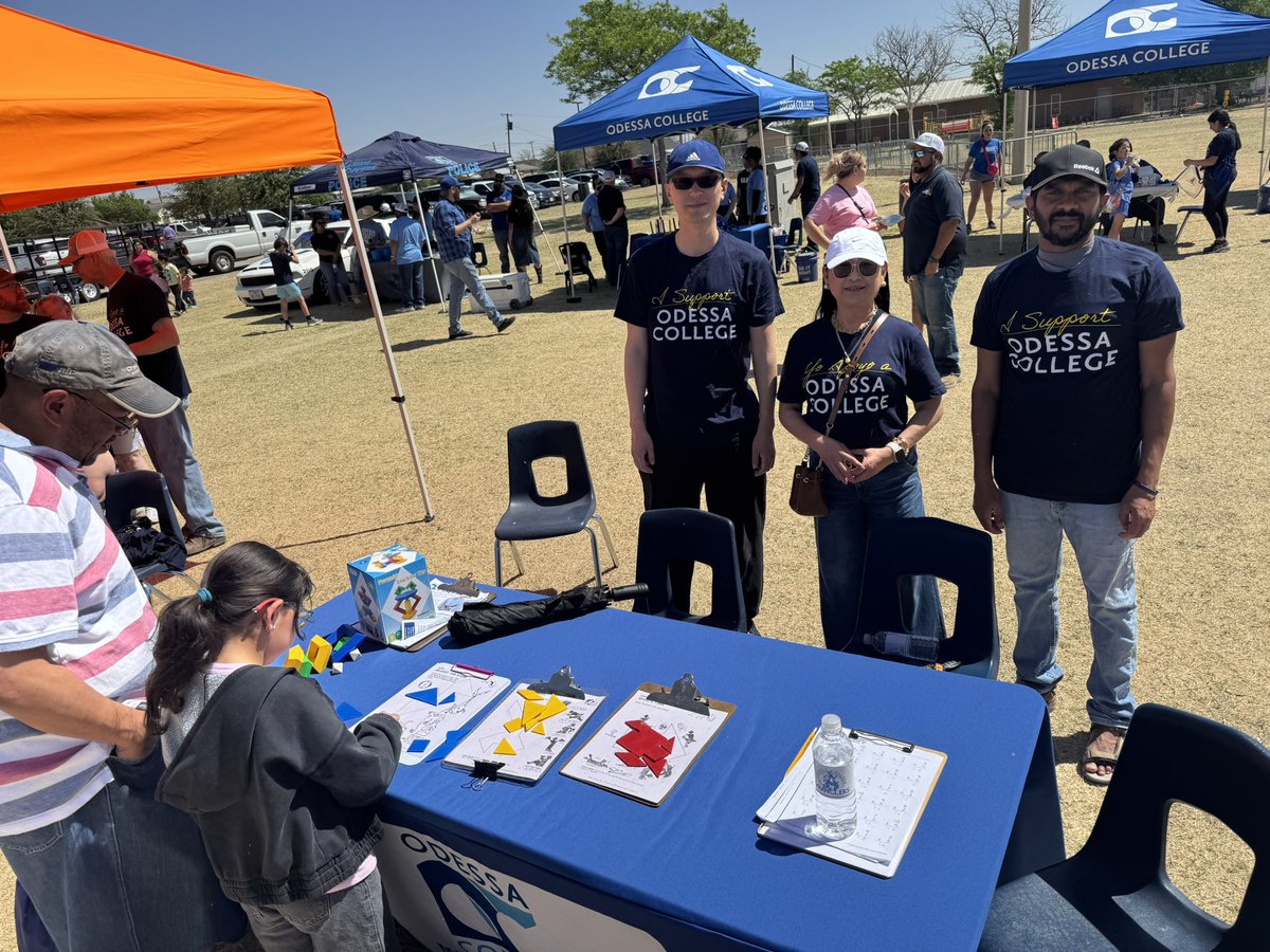 bacon_cecilia's tweet photo. Community Fun Day at Woodson Park!! 🥰@OdessaCollege #TweetOC #OCAllIn #PositivelyOC #MathDepartment #MathProfessors https://t.co/5Ryn3ybTPL