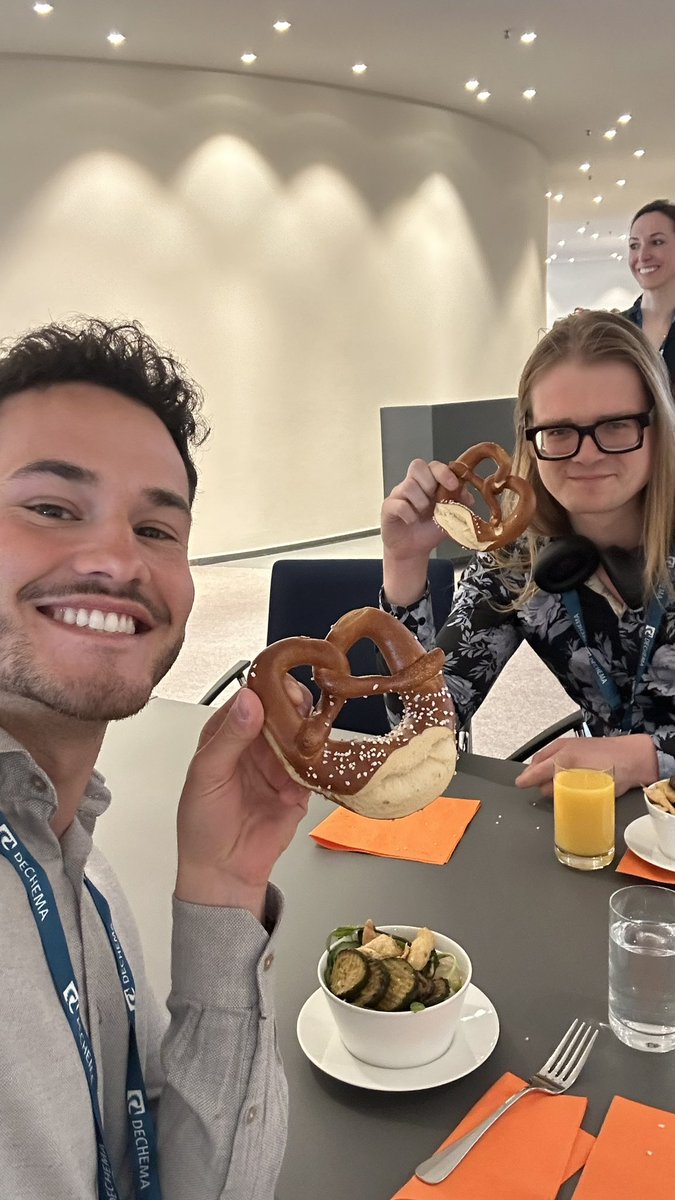 Fruk Lab tweet media