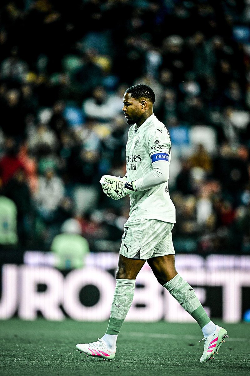 Magic Mike Maignan tweet media