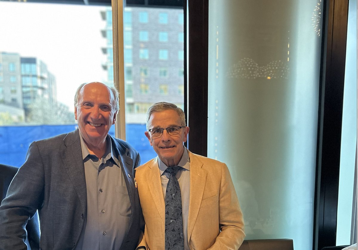 RMUS_Urol_CO_NM's tweet photo. Congratulations to our #RMUS 205 Award Recognition:
Dr. Sankey Lifetime Achievement Award in Clinical Excellence - Daniel Horne, MD
& Dr. Donohue Lifetime Achievement Award in Education - Marty Koyle, MD @MakMarttch https://t.co/uEkJFgQfub
