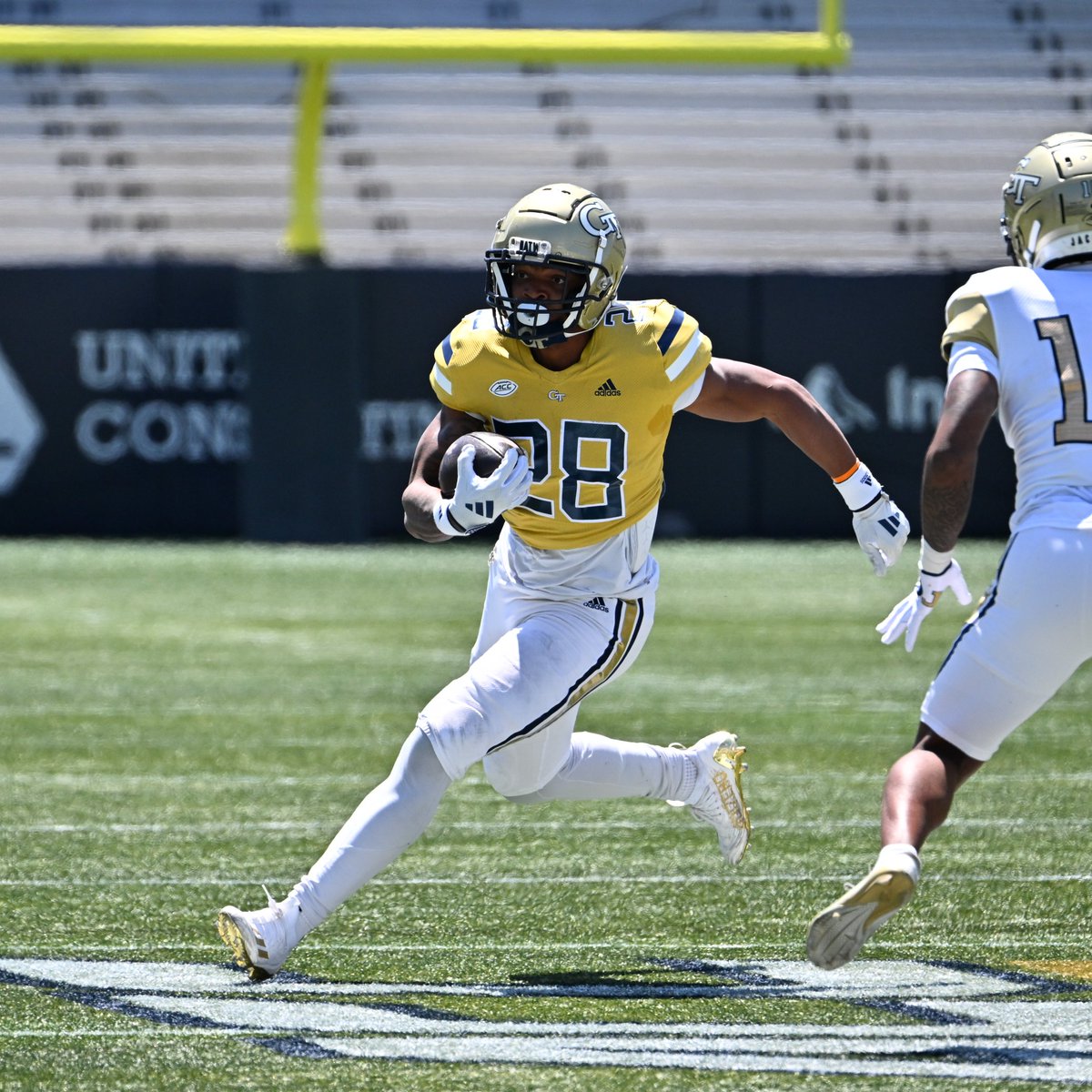 Movin' the chains ⛓️ <a href="/Trelain2raw/">Trelain Maddox</a>

1Q | 1:20 | Wreck 'Em 3, Swarm 0