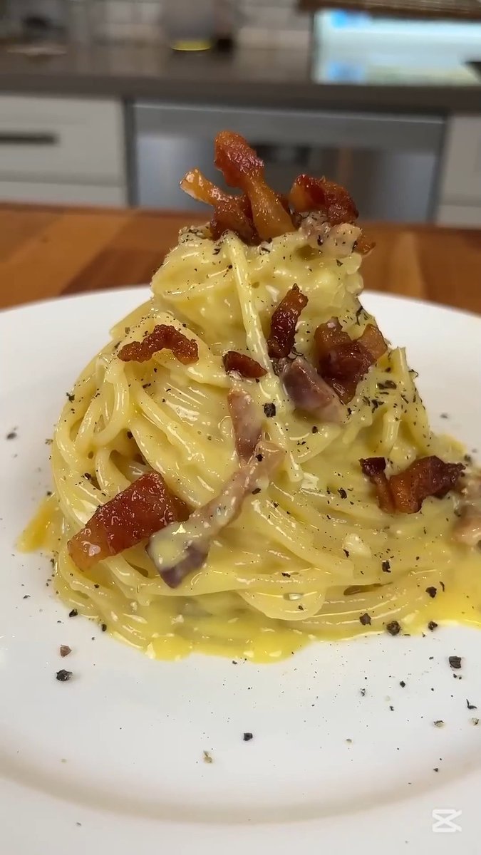 glofareofficial's tweet photo. Why is Italian food so famous? 🍝🇮🇹 Do you know the most famous Italian foods? If you wonder take a look👇
https://t.co/TWKhh7w8Gp

#ItalianFood #PastaLover #PizzaTime #AuthenticItalian #ItalianCuisine #Spaghetti #Risotto #Tiramisu #Gelato #ItalianRecipes #Gnocchi #HomemadePasta https://t.co/AjNXN37iT2