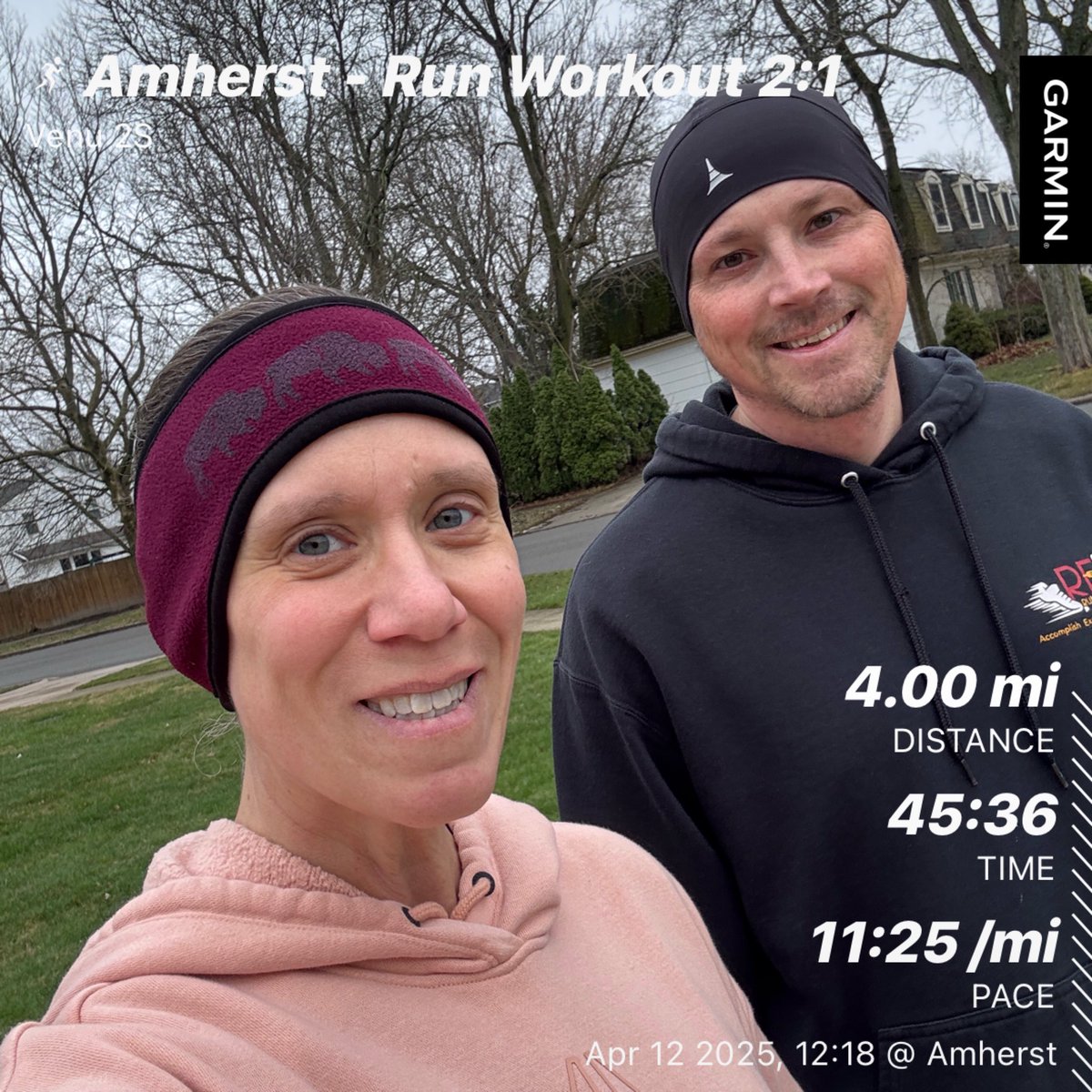 MedalChasers's tweet photo. Happy Saturday! Hit up some miles before a fun family day! Dinner and the Bandits game! π₯π€π§‘
#running #saturdaymotivation #medalchasers #aprilrunning https://t.co/3bCrPK6u86