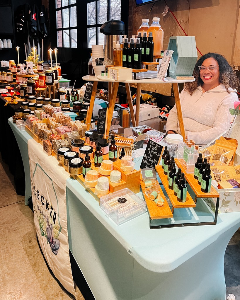 Your Saturday plans? Handled. 🛒✨ Swing by Second Saturday from 2–7pm and check out the best local vendors around!

#ParlorVibes #EatOKC #DrinkOKC