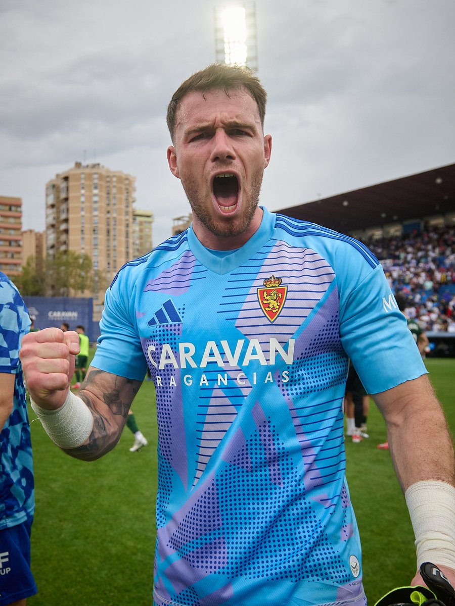 RealZaragoza's tweet photo. Esto es el Zaragoza nunca se rinde https://t.co/8gkU9LxvQL