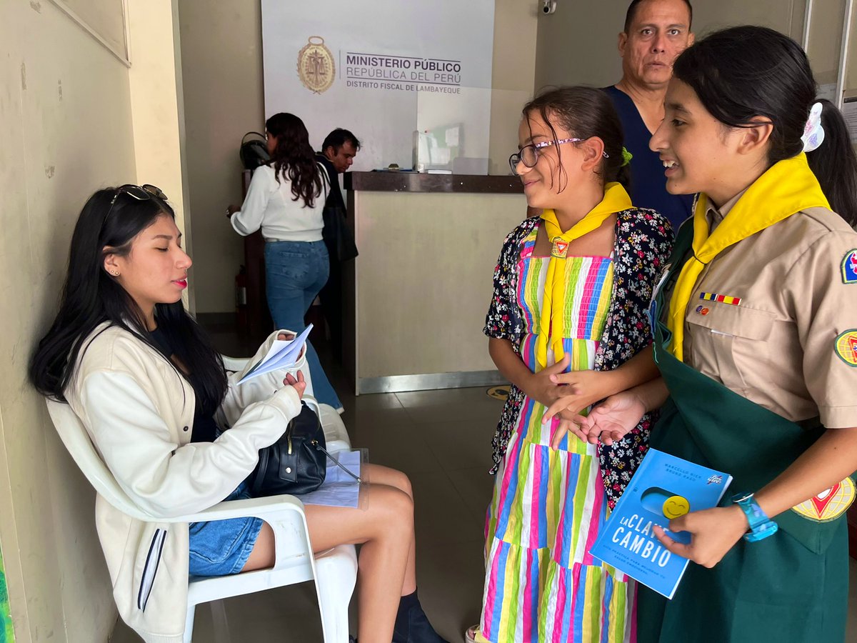 AdventistasMPN's tweet photo. 📍IASD Central Chiclayo

Los conquistadores se suman a la Campaña Perú Si Lee 📖✨y deciden impactar en las calles compartiendo el Libro “La Clave del Cambio” 🥹🙏🏼

#FelizSábado #PerúSiLee #2025 #ImpactoEsperanza https://t.co/Il3DL02pPW