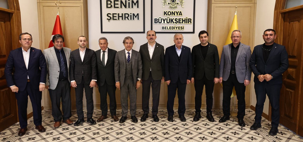 MstfBuyukegen's tweet photo. Tunus Büyükelçisi @AhmetMisbah Demircan ile Konya Büyükşehir Belediye Başkanımız @u_ibrahim_altay'ı   ziyaret ettik. 

Ardından Pankobirlik  Yönetim Kurulu Başkanı  Ramazan Erkoyuncu ile birlikte Panagro ve Çumra Şeker tesislerini gezerek, üretimleri ile ilgili bilgi aldık. https://t.co/9zeaNKiQ7I