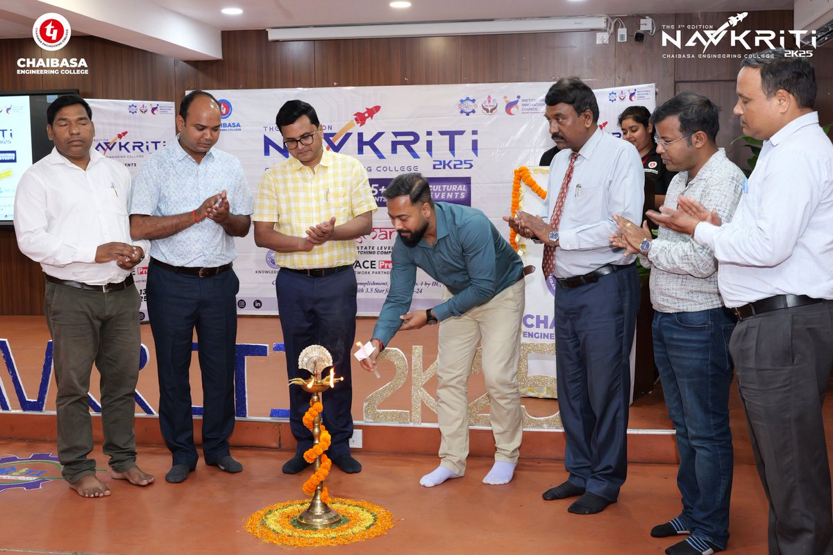 ChaibasaC's tweet photo. Day 1 of #Navkriti2k25 at Chaibasa Engineering College!

The 5th edition of our annual technical fest kicked off with massive excitement &amp; joy across campus. Sharing glimpses of the day through some captured moments. ✨ 

#CEC #TechFest #NavkritiUnlocked https://t.co/SHQ3CecwYk