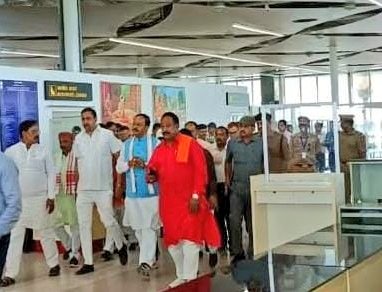राजेश्वर सिंह (@rajeshwar_hyv) on Twitter photo चक्रवर्ती सम्राट अशोक महान जन्मोत्सव समारोह में कुशीनगर के पावन धरा पर  पधारे उत्तर प्रदेश के उप मुख्यमंत्री श्री केशव प्रसाद मौर्य जी का स्वागत व अभिनंदन किया... चक्रवर्ती सम्राट अशोक महान जन्मोत्सव समारोह में कुशीनगर के पावन धरा पर  पधारे उत्तर प्रदेश के उप मुख्यमंत्री श्री केशव प्रसाद मौर्य जी का स्वागत व अभिनंदन किया...