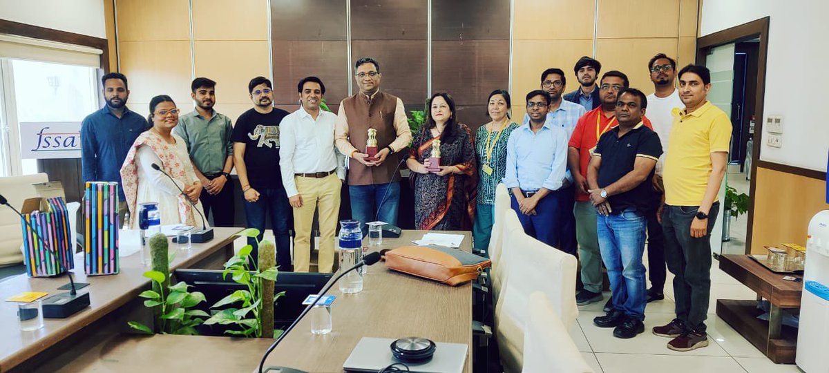 SubbaRao M Gavaravarapu (@gmsubbarao) on Twitter photo Honoured to moderate <a href="/fssaiindia/">FSSAI</a>’s the very 1st #AyushmanBhavSamvad on Best Practices in Food Safety on Mar 29, 2025.
1000+ joined—vendors, students, hoteliers, consumers & more. 2000+ waited in the lobby!
Great start to a crucial series!
#foodsafety <a href="/MoHFW_INDIA/">Ministry of Health</a> <a href="/ICMRNIN/">ICMR - National Institute of Nutrition</a> Honoured to moderate <a href="/fssaiindia/">FSSAI</a>’s the very 1st #AyushmanBhavSamvad on Best Practices in Food Safety on Mar 29, 2025.
1000+ joined—vendors, students, hoteliers, consumers & more. 2000+ waited in the lobby!
Great start to a crucial series!
#foodsafety <a href="/MoHFW_INDIA/">Ministry of Health</a> <a href="/ICMRNIN/">ICMR - National Institute of Nutrition</a>
