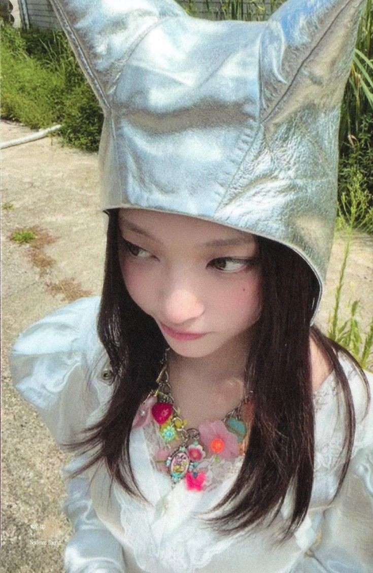 eusoutrikas's tweet photo. 1. @haerinerdy https://t.co/vGUJaLgWdT