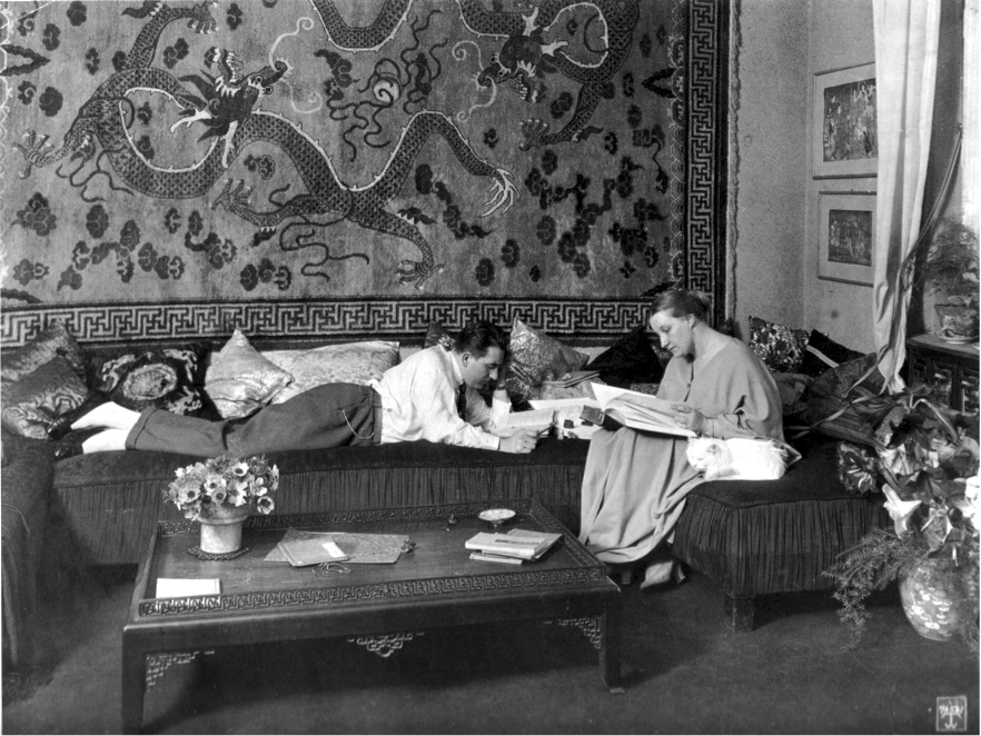VillalobosJara's tweet photo. Esta semana en ECDP, una historia que había querido contar por mucho tiempo: Thea Von Harbou, la esposa, asistente, co-guionista y colaboradora clave de Fritz Lang. https://t.co/JClOznn0Hp https://t.co/m3gX5DJgkl