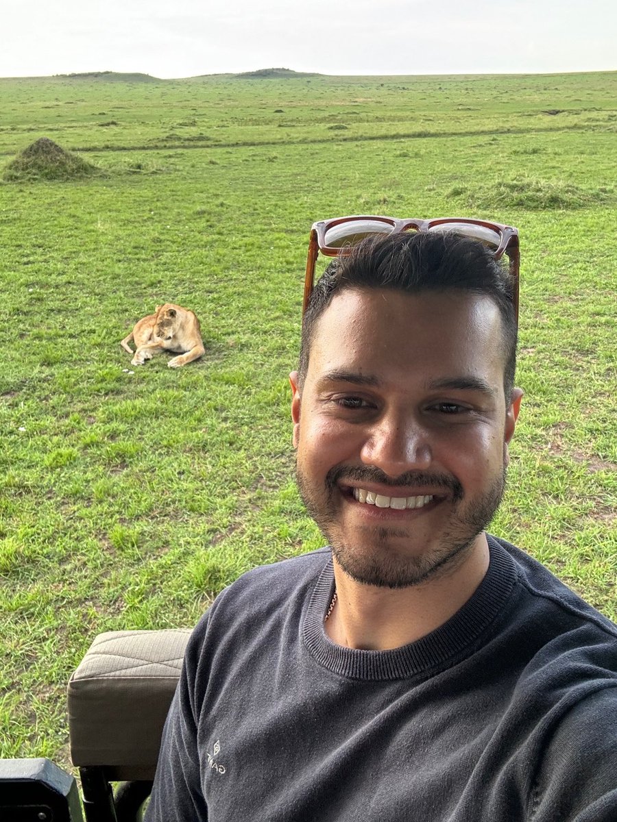 jaysen_sutton's tweet photo. Love using the weekends to play around with AI tools. 

Step 1 - take a photo https://t.co/RZXYMa0jud