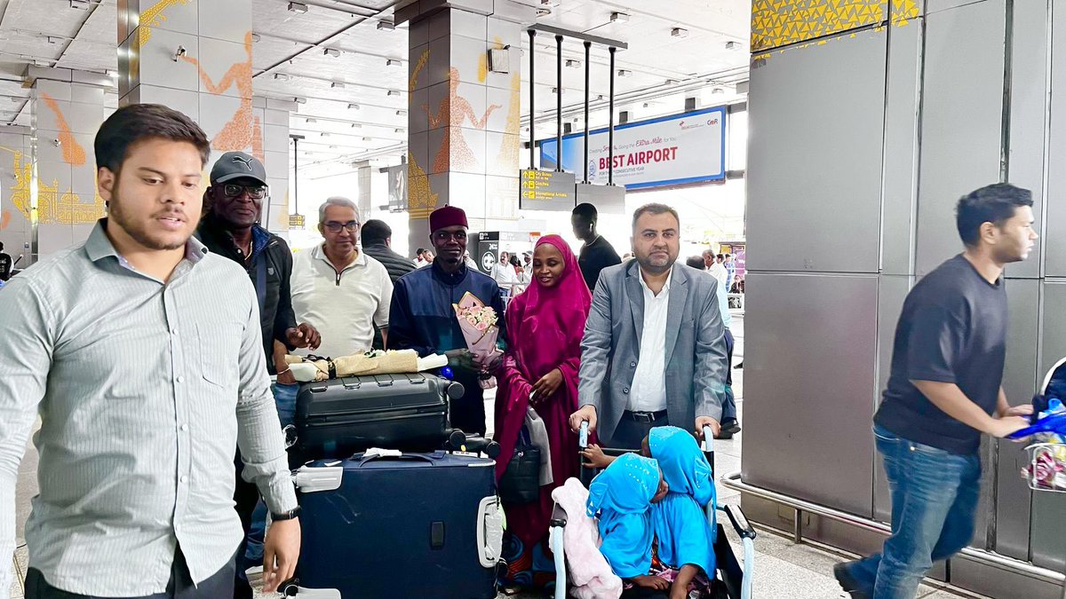 giplcofficial's tweet photo. Hassana and Hussaina with their parents arrived India safely. They were warmly received at the airport by the management team of Fortis memorial Medical Centre. We thank God for journey mercies https://t.co/gsH3n1cmQJ