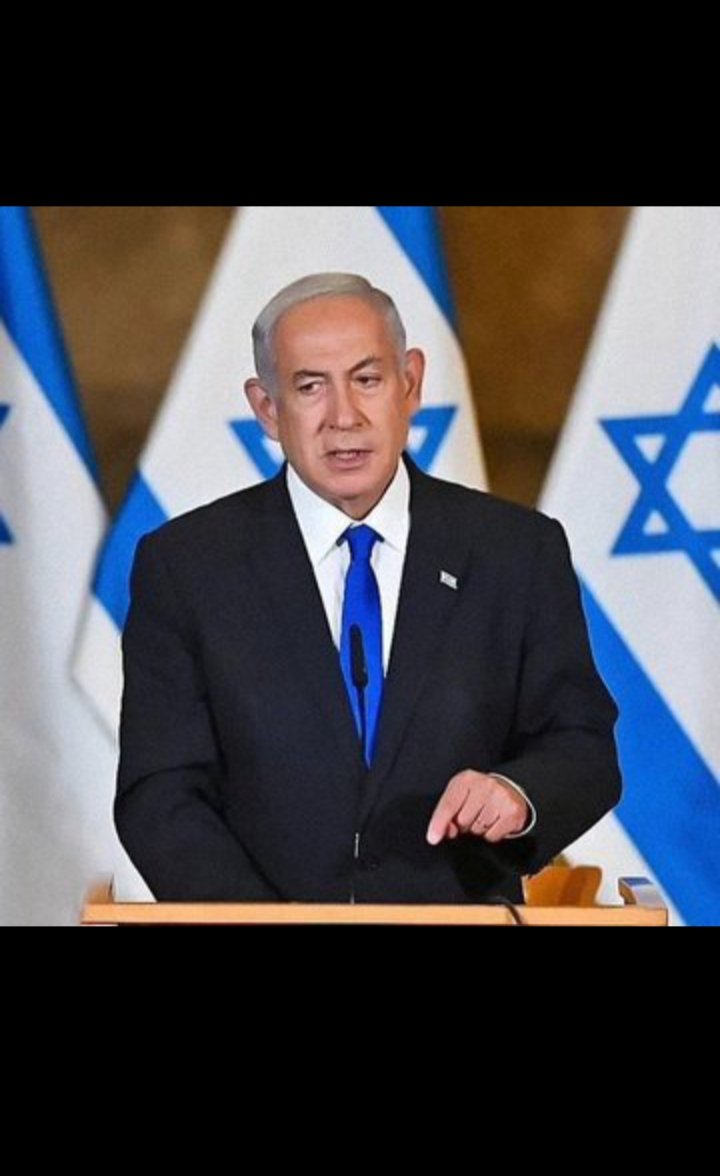 Eshkaro's tweet photo. #BREAKING 

Iran reportedly proposes to the U.S. a Nuclear-Free Middle East, including the complete denuclearization of Israel.

#IranIsrael #War https://t.co/mtG6UQpo1L