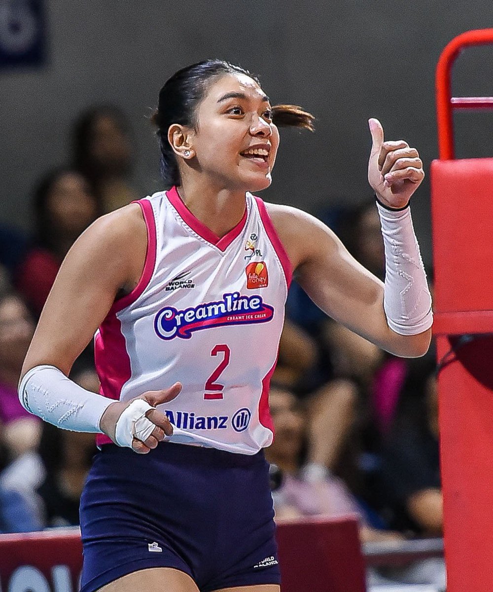 Choy1Lau's tweet photo. Team Captain Alyssa Valdez
Co Captain Michelle Gumabao- Panlilio 
Co Captain Jema Galanza

Hard work. Leadership. Good vibes! 

Will be back, stronger and better. comeback strong next conference! 
Good Luck CCS in AVC https://t.co/roEEfvLt0e