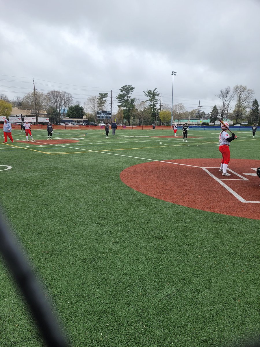 HadTwpSports's tweet photo. Softball update:
Bottom 4th
Mainland-3
Hawks-14
#flyhighhawks!
@HTHawksSoftball https://t.co/xu4Q5l0HgD