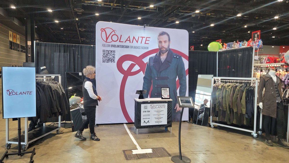 VolanteDesign's tweet image. Day 2 of C2E2 is in store!!

Who are we seeing today?? We&apos;ll be at booth #2008

#C2E2 #C2E22025