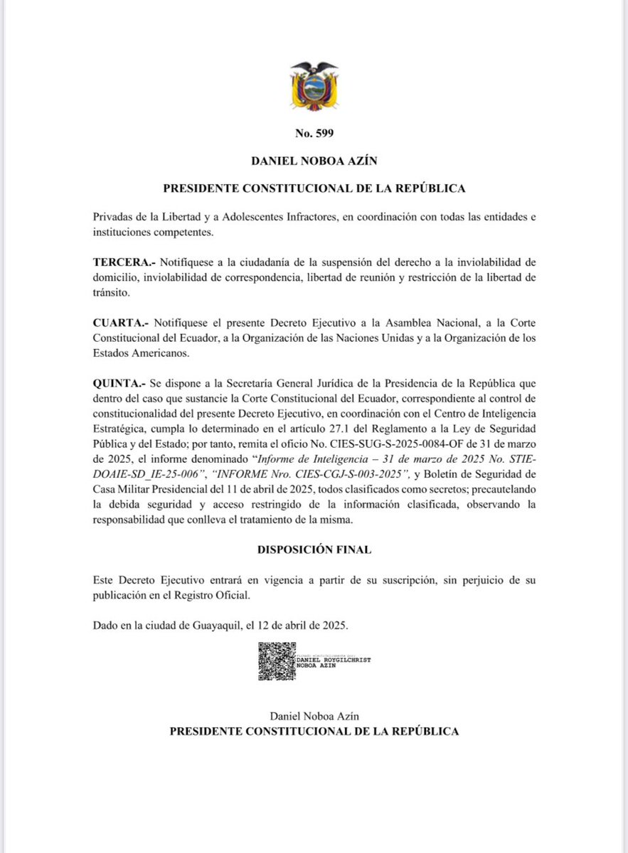 ClaraLopezObre's tweet photo. No hay ningún hecho sobreviviente que justifique decretar un Estado de Excepción por parte del presidente Noboa quien también funge como candidato, hoy 12 de abril, cuando se celebran mañana las elecciones presidenciales. 

El decreto suspende derechos y libertades ciudadanas que hacen vulnerable la transmisión de los resultados electorales y la vigilancia ciudadana de los mismos. 

En mi calidad de observadora internacional en la misión de la @ProgIntl debidamente acreditada ante el CNE, expreso mi preocupación por este sorpresivo decreto.