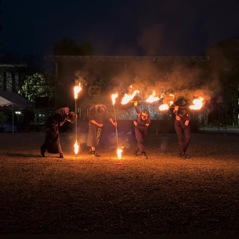 tmsb_torch's tweet photo. 京都府立大学新歓夜祭に出演いたしました！

実行委員の皆さま、見に来てくださった皆さま、本当にありがとうございました！！！！！！！

⬇🔥動画はこちら！🔥⬇
https://t.co/MXnGoSs6HV https://t.co/tkontodyXv