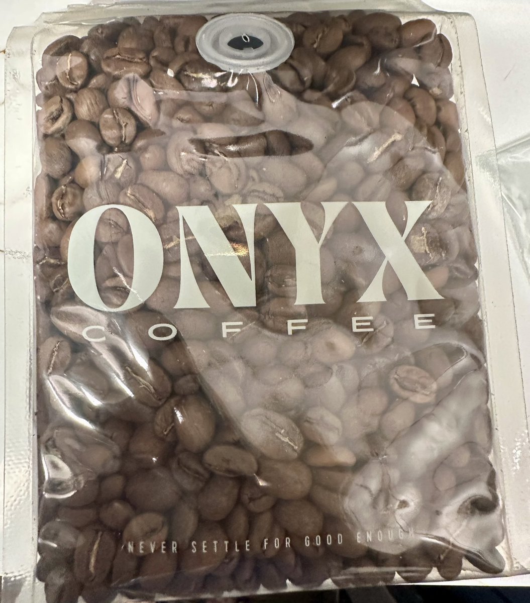 FakeDManning's tweet image. ☕️ THIS WILL CHANGE YOUR WORLD! OMG AMAZING. Got another flavor 😳! TRUST ME, BUY SOME! #OnyxCoffeeLab